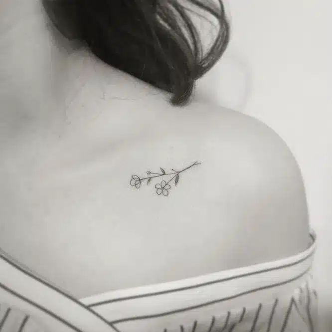 31 Best Mini Tattoos For Women