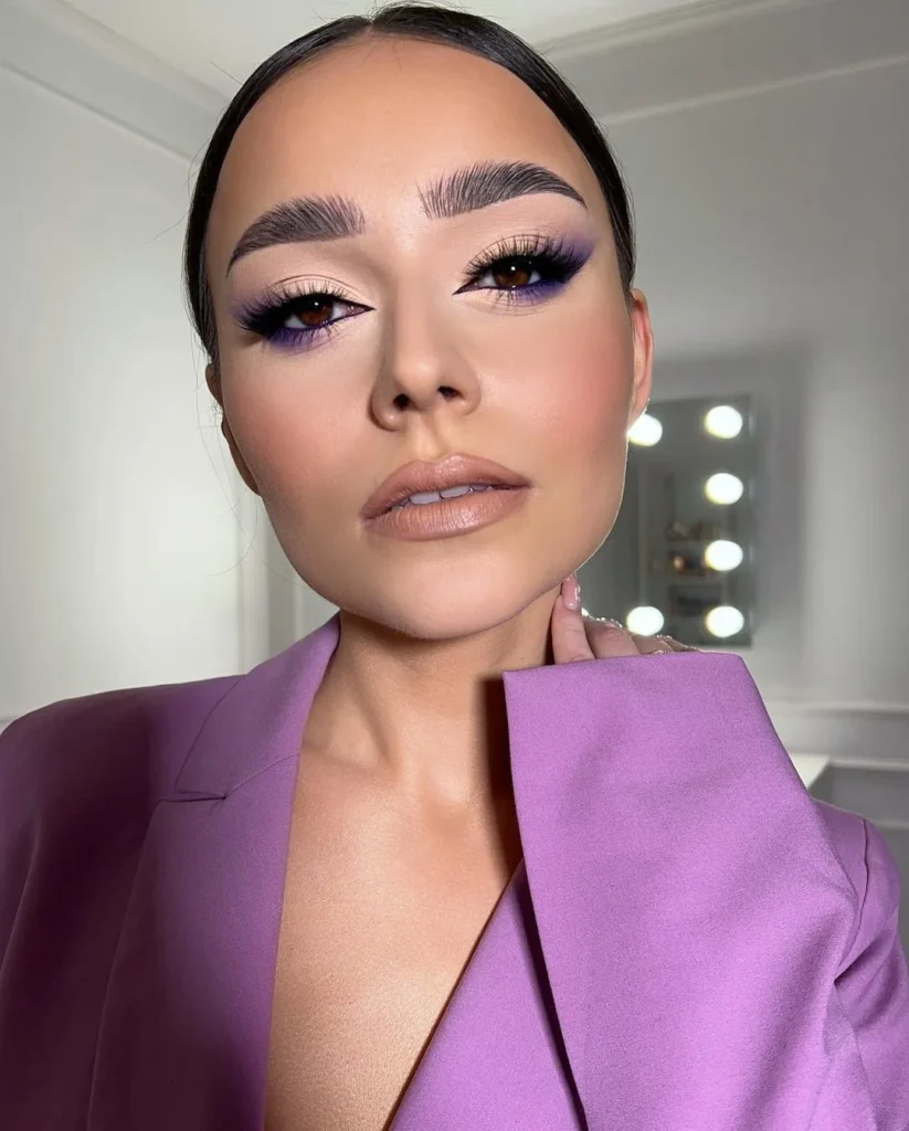 Bold Purple Smokey Eyes
