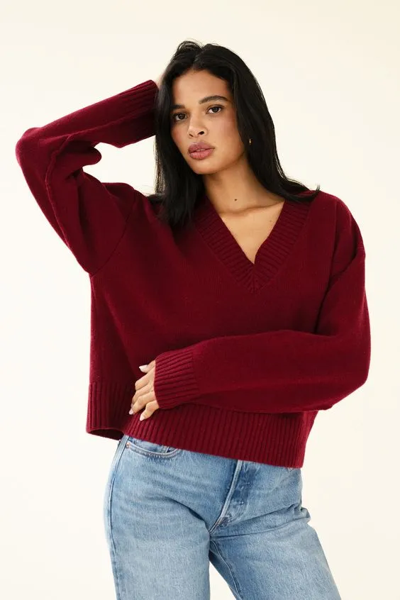 V-neck Sweater Burgundy