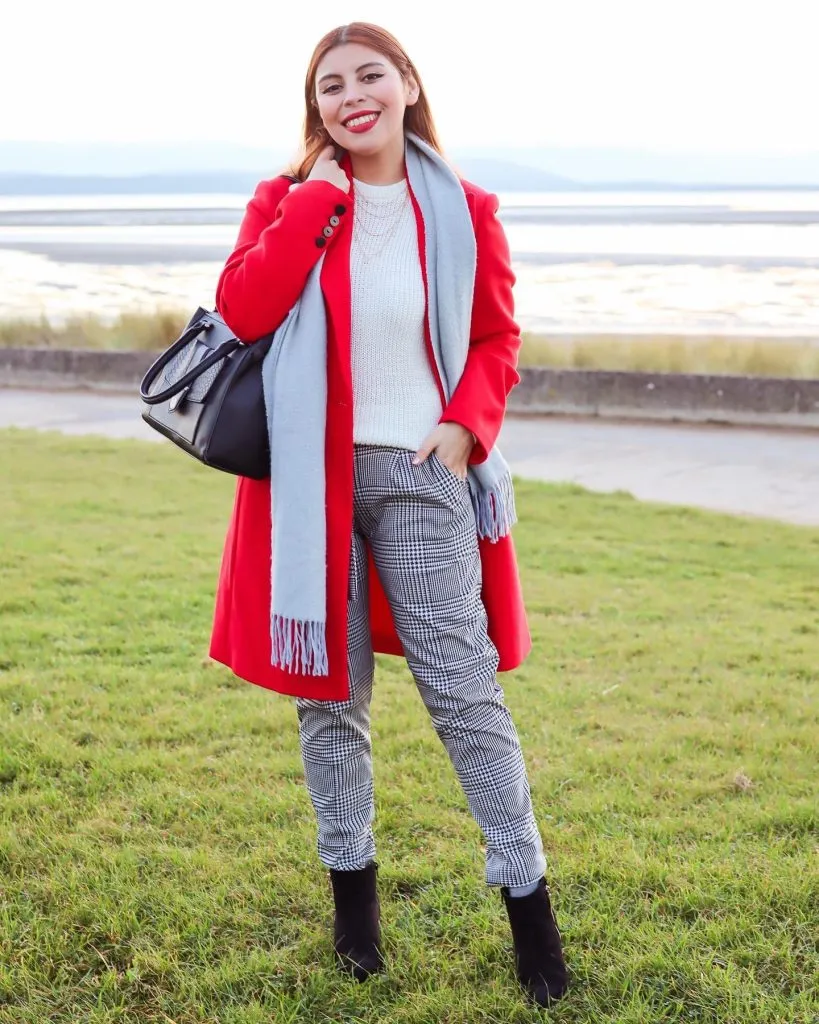 Red Blazer with Beige Pants Outfits