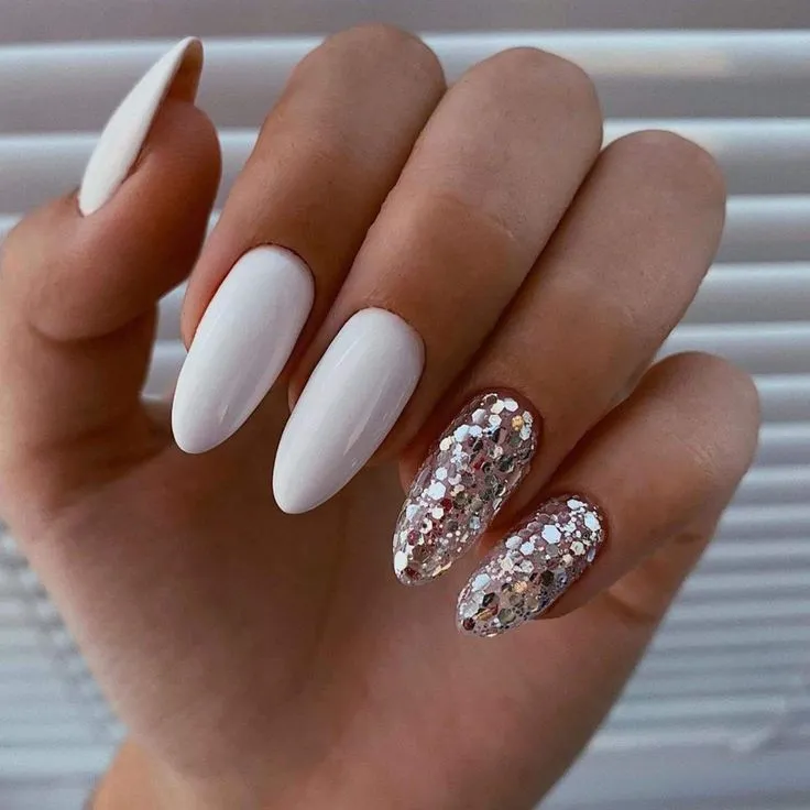 White nails with designs unleash creativity short