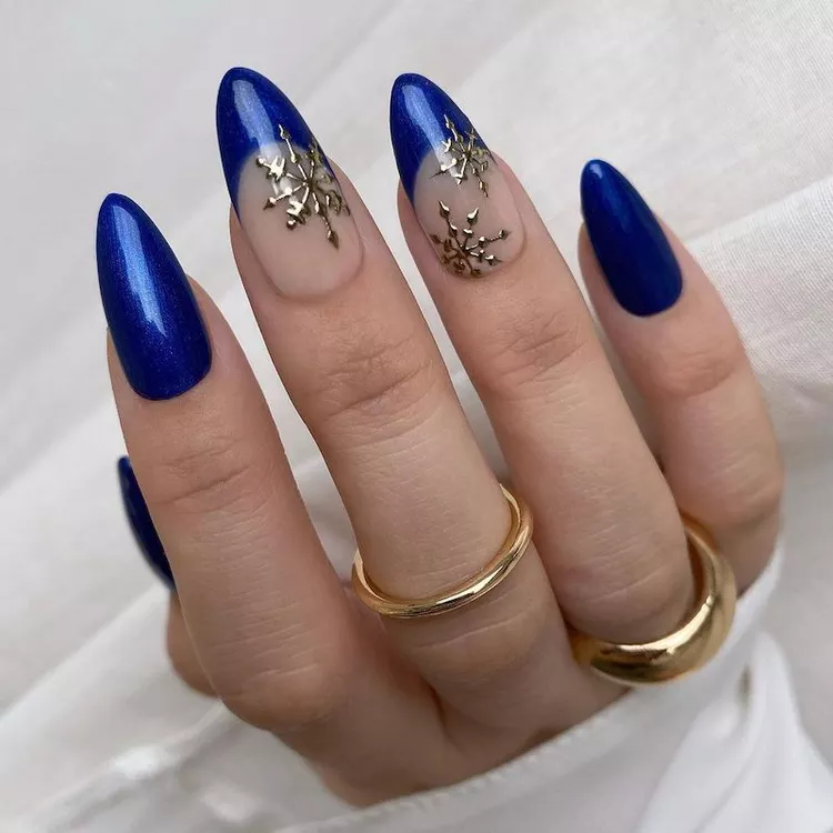 Royal Blue Snowflake Nail