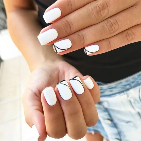 Short White Nails French Tip